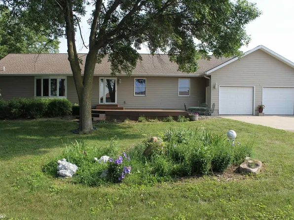2320 280th St, Garner, IA 50438