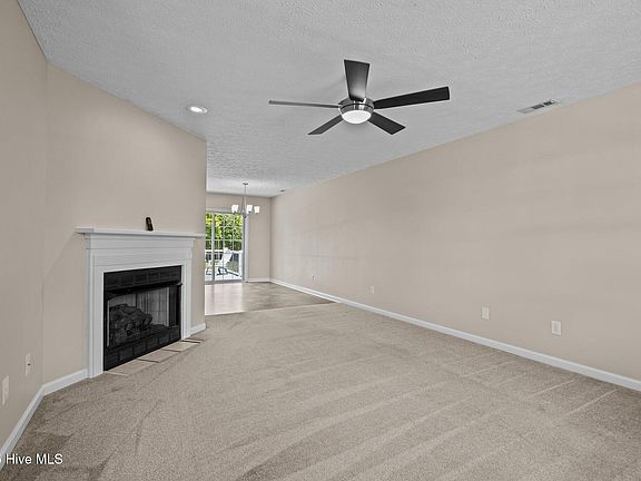 3rd image of 180 Avis Drive