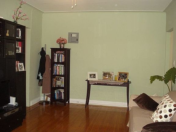 3rd image of 460 Ovington Ave APT 3F