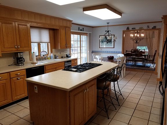KITCHEN & FORMAL DINING ROOM