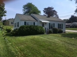 40 Moss Ave, Holyoke, MA 01040