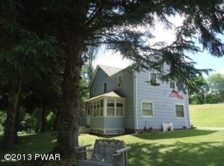 11 Smith Rd, Equinunk, PA 18417