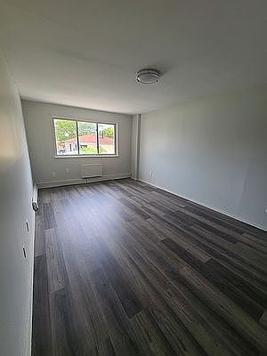 2nd image of 12327 Merrick Blvd APT 6