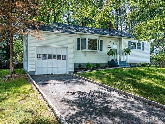 2nd image of 23 Nancy Cir