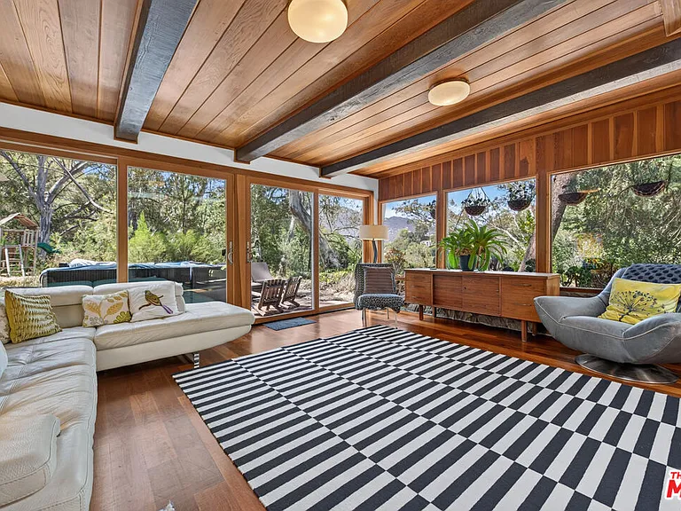 1738 Topanga Skyline Dr — Photo 6