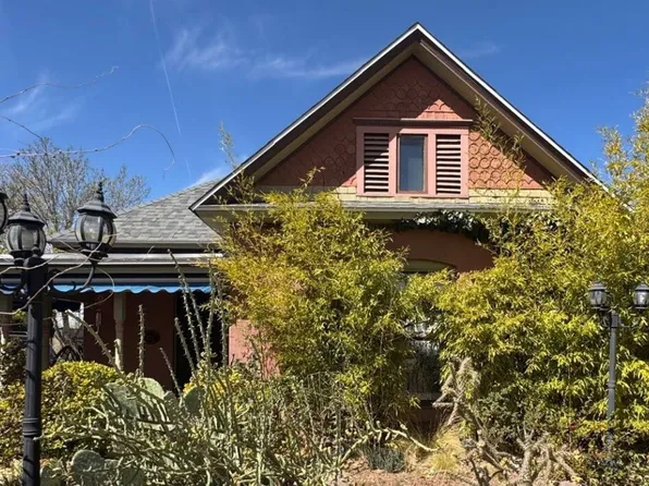 423 Walter St SE, Albuquerque, NM 87102
