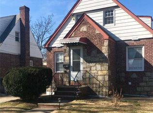 6526 166th St, Fresh Meadows, NY 11365
