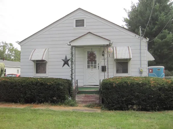 1467 Harrison St, Galesburg, IL 61401