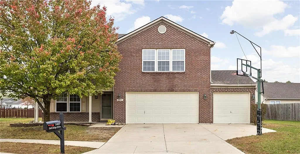 1407 Fall Ridge Dr photo 1