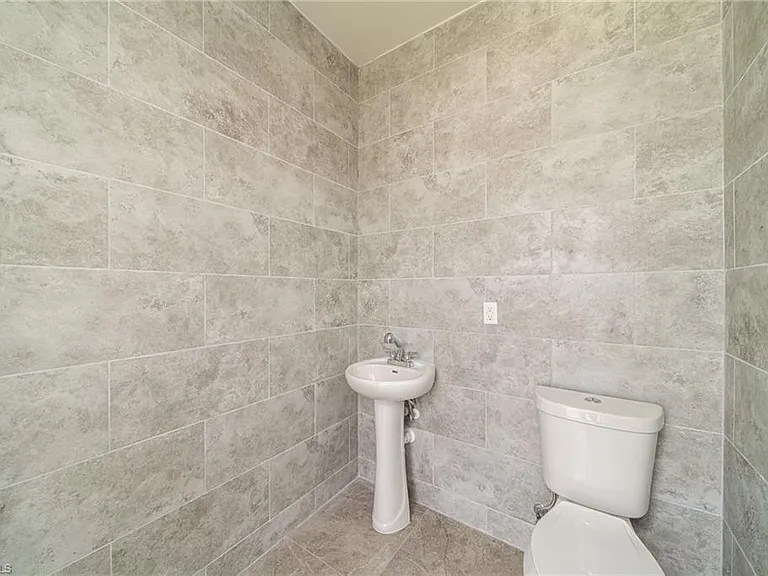 1608 NW 38th Ave — Photo 27