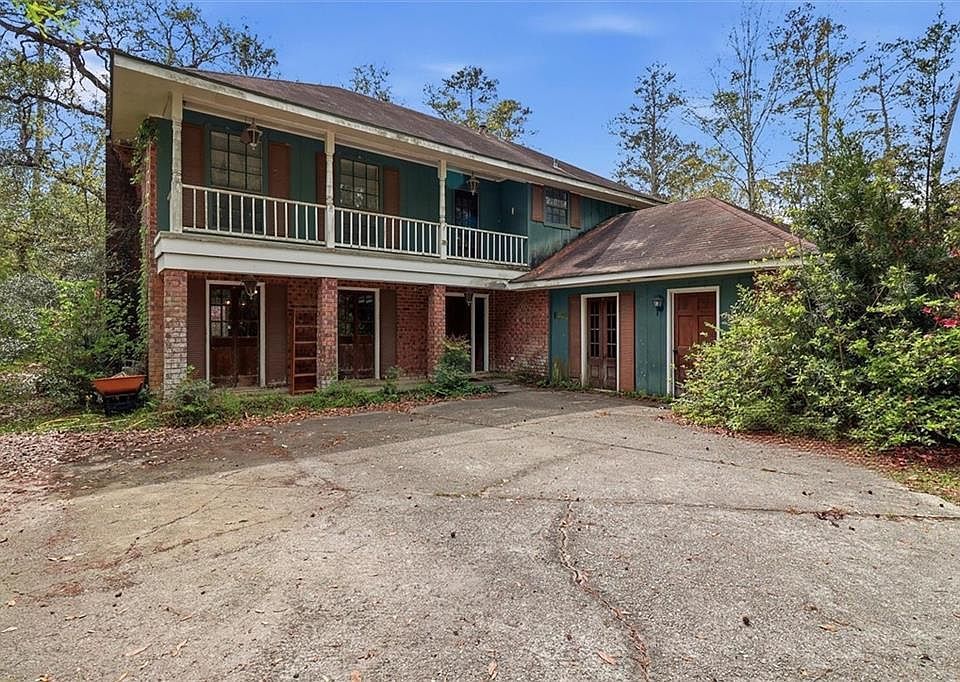 1st image of 195 Belle Terre Blvd