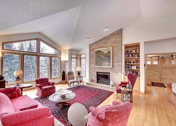 4th image of 22940 E Martin Lake Dr NE