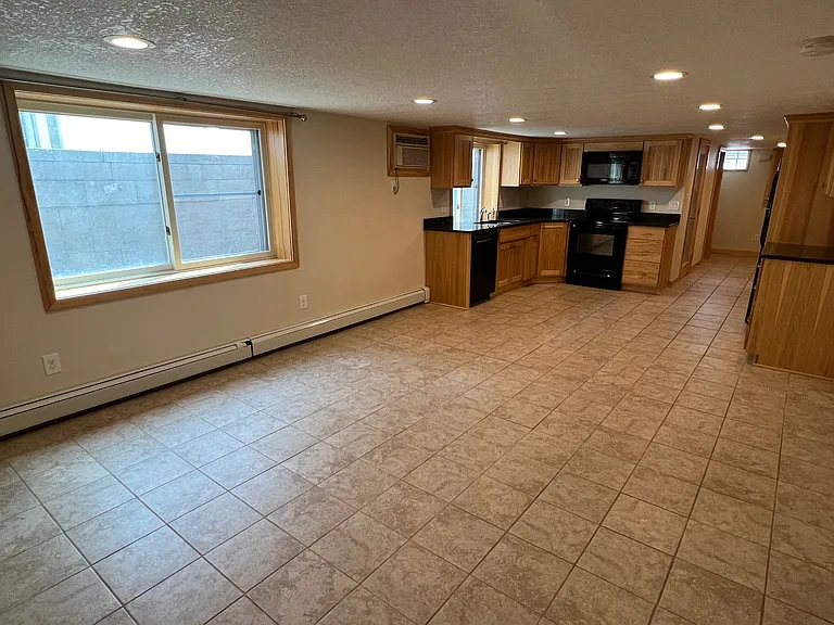 864 9th Ave SE #1 — Photo 8