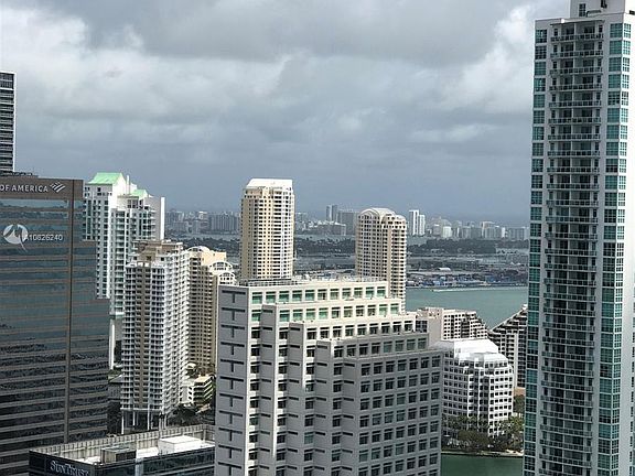 5th image of 1000 Brickell Plz Unit 4312
