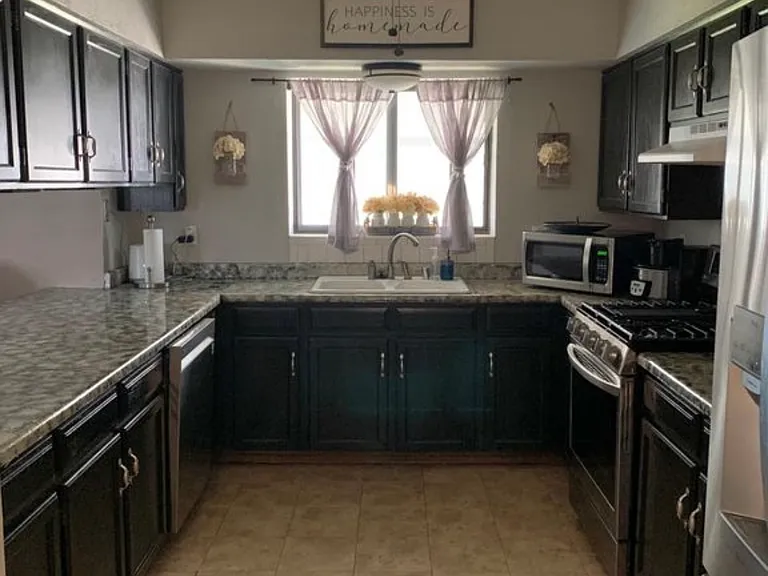1401 Zuni Pl — Photo 11