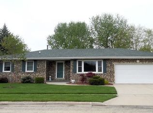 709 Kelley Dr, Rochelle, IL 61068