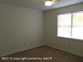 4th image of 9802 NE 28th Ave