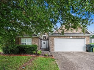 502 Poplar Bnd, Dickson, TN 37055