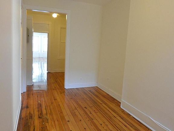 5th image of 1121 8th Ave APT 3L