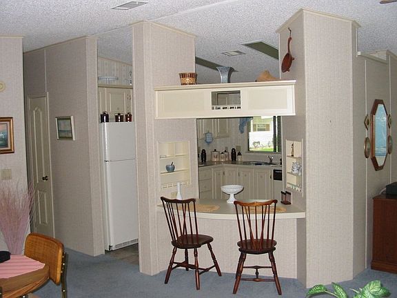 Breakfast bar / pass-thru to Kitchen