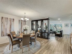 1935 Alpha Rd, Glendale, CA