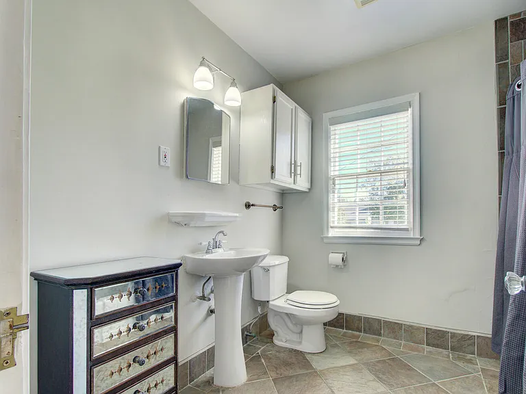 2239 S Louisville Ave — Photo 24