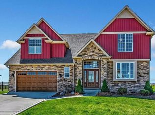 9111 Hibiscus Dr, Saint John, IN 46373