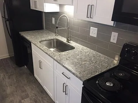Hampton Hall | Comfort, Convenience, & Community All In One — Photo 189