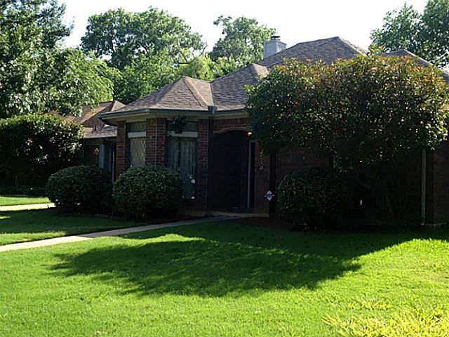 1st image of 2910 Pitkin Dr