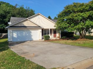 508 Barn Swallow Dr, Simpsonville, SC 29680