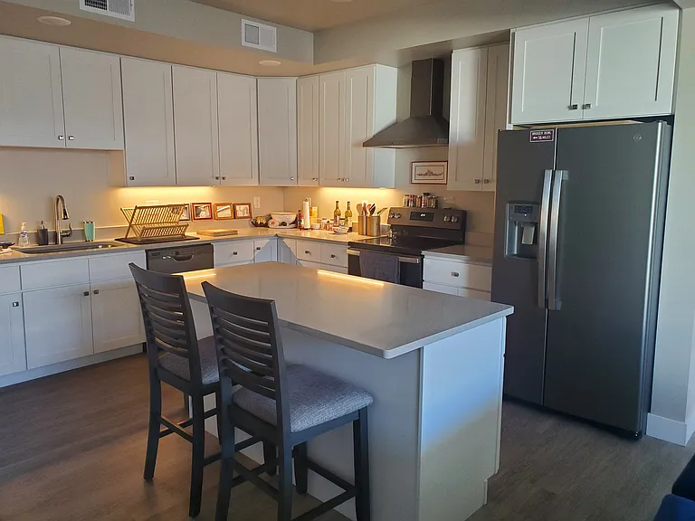 1297 Thomas Dr #202 — Photo 9