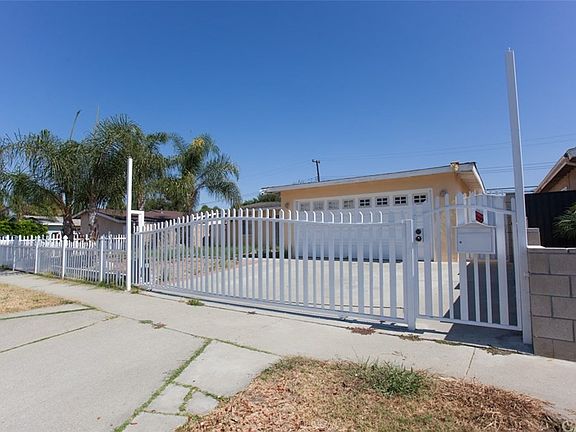 3rd image of 16375 Garo St