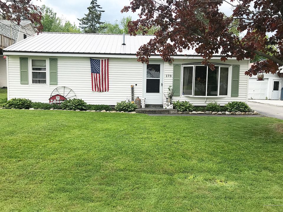 2nd image of 173 Thornton Rd