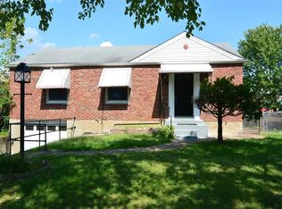 3623 Park Lawn Dr, Saint Louis, MO 63125