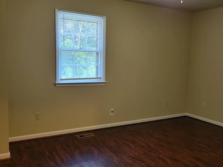 1634 Village Lake Dr — Photo 15