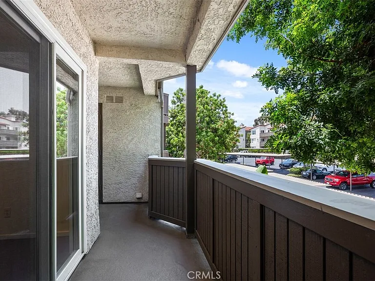 28 Corniche Dr #G — Photo 23
