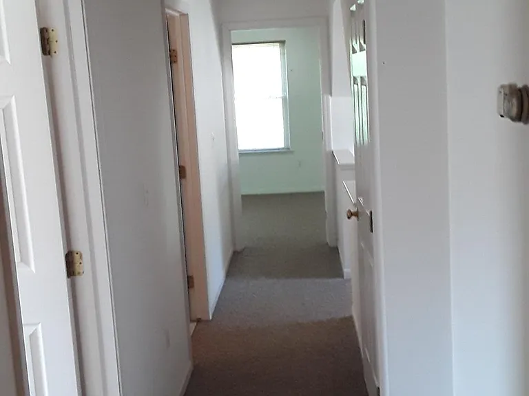 Upstairs hallway to all bedrooms