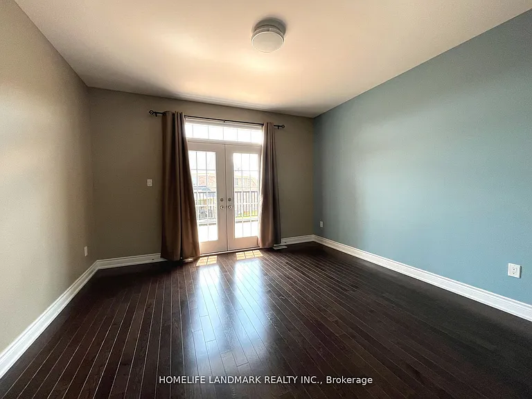 39 Larkin Ave — Photo 15
