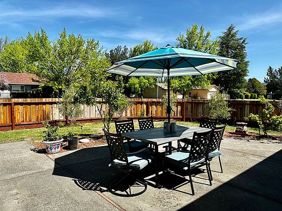 2nd image of 36 Temelec Cir