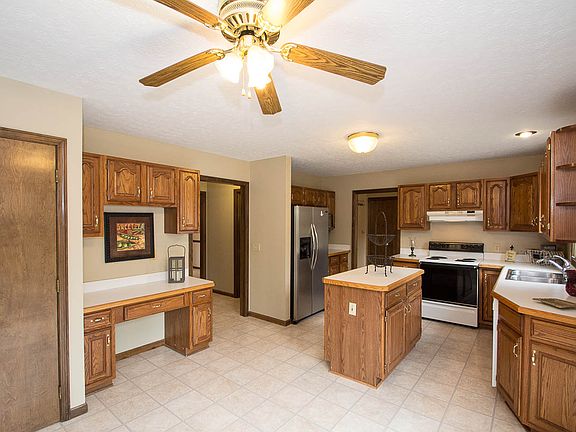 4th image of 1188 Portsmouth Cir