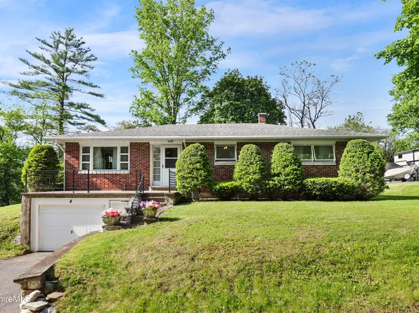 4 E Orchard Ter, Adams, MA 01220