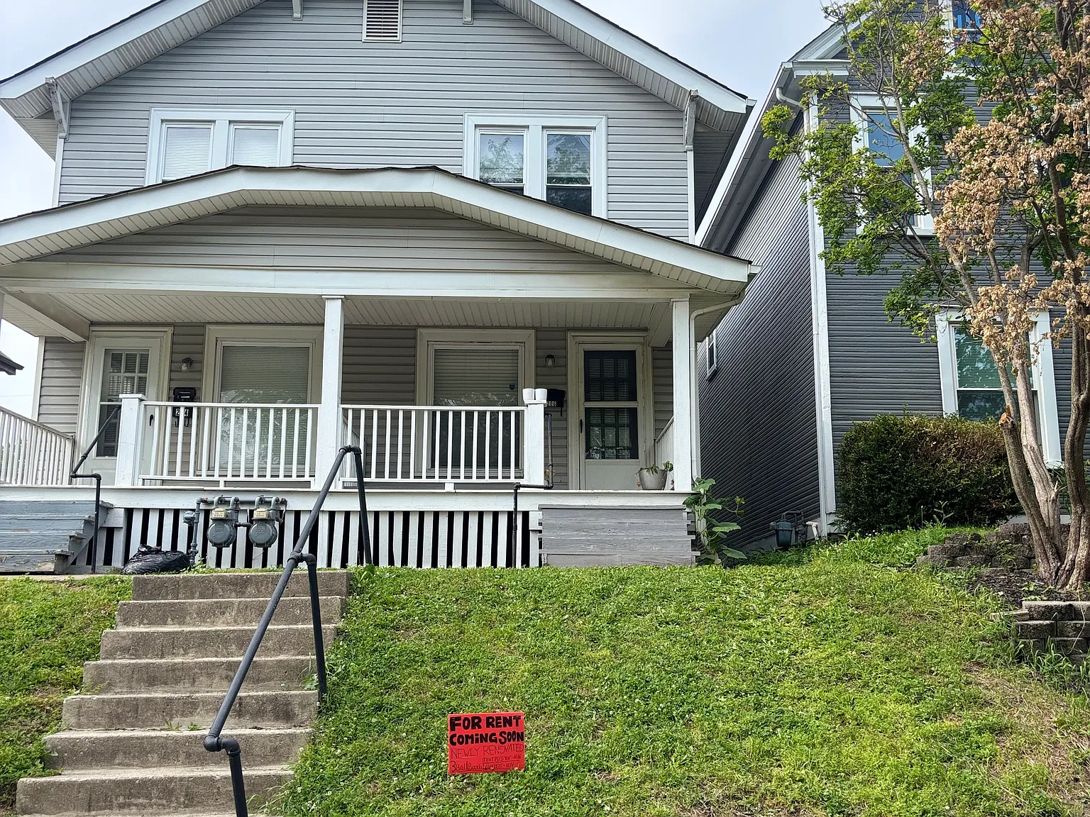 206 E Blake Ave — Photo 1