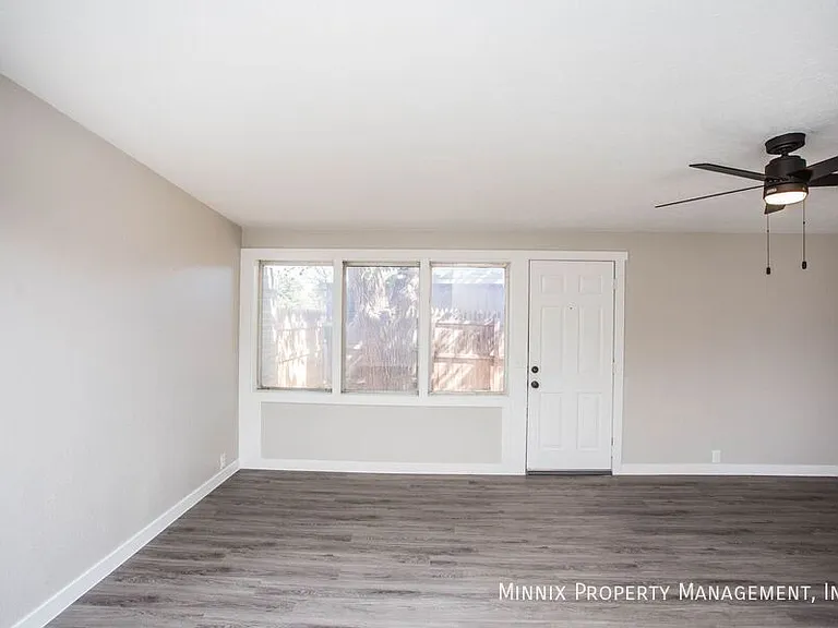 2725 63rd St #1 — Photo 23