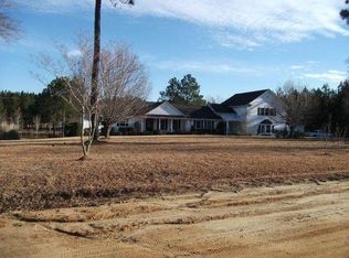 35 Stover White Dr, Helena, GA 31037