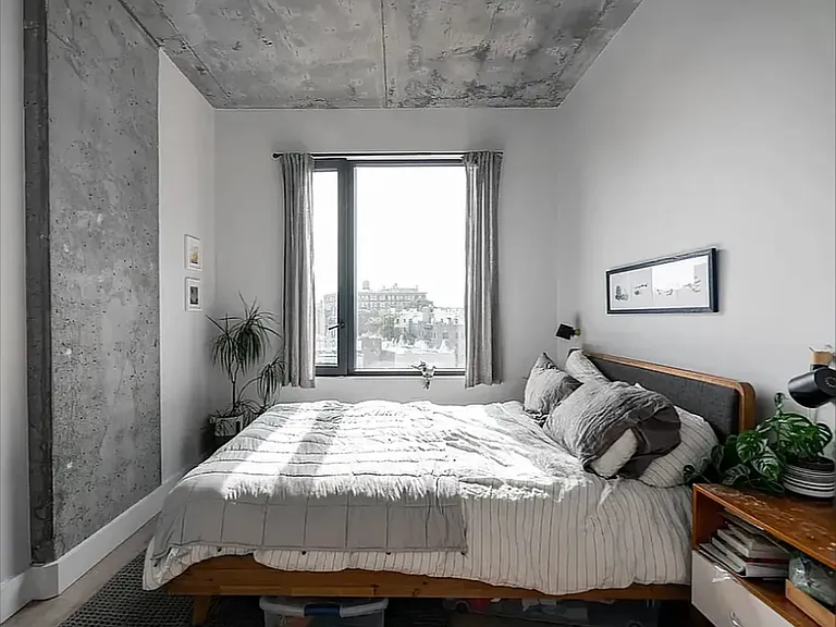 815 Flatbush Ave #Penthouse 17 — Photo 2