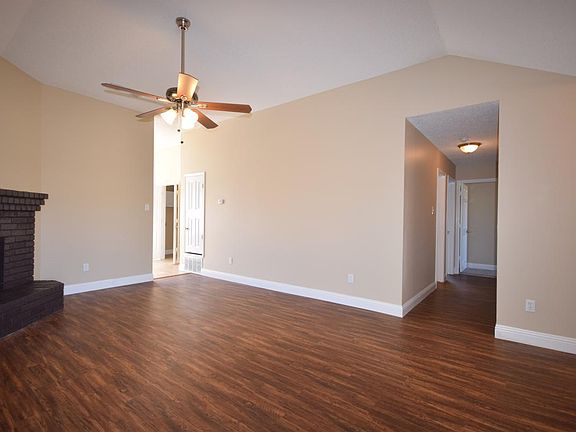 2nd image of 1334 Rosewood Ln