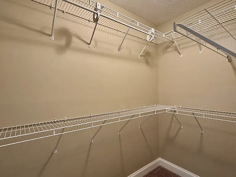 230 Hunters Creek Dr — Photo 14