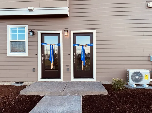 4001 SW 209th Ave #B, Hillsboro, OR 97123