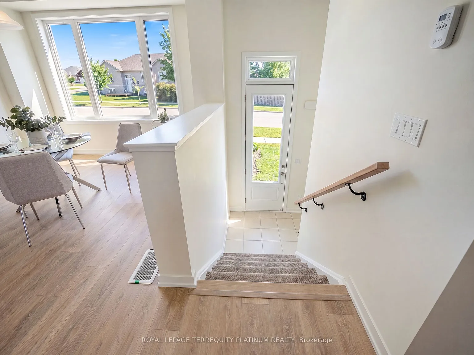 3 bed, $3,200 — Photo 3