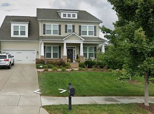 2990 Creekview Dr, Waxhaw, NC 28173